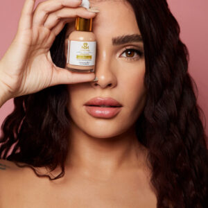 SERUM COLOR – LATTE – TINTED SERUM SKIN ON SKIN de Nathacha Nina